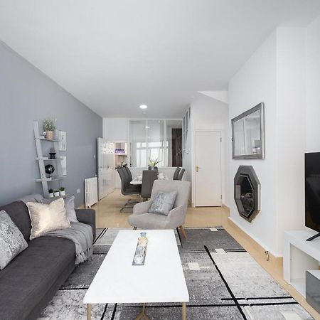 Spacious 4 Bedroom House Next To Kensington Palace 런던 외부 사진