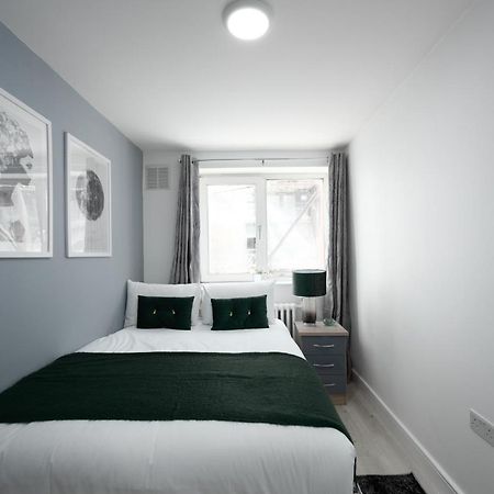 Spacious 4 Bedroom House Next To Kensington Palace 런던 외부 사진
