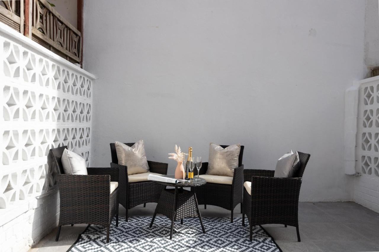 Spacious 4 Bedroom House Next To Kensington Palace 런던 외부 사진