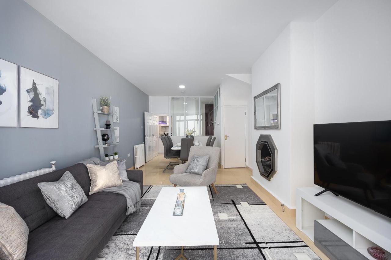 Spacious 4 Bedroom House Next To Kensington Palace 런던 외부 사진