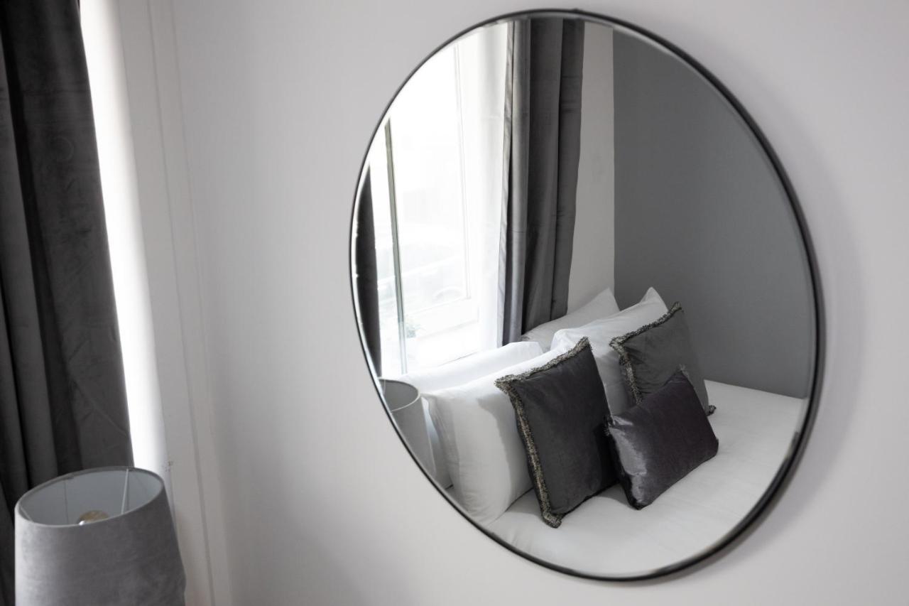Spacious 4 Bedroom House Next To Kensington Palace 런던 외부 사진