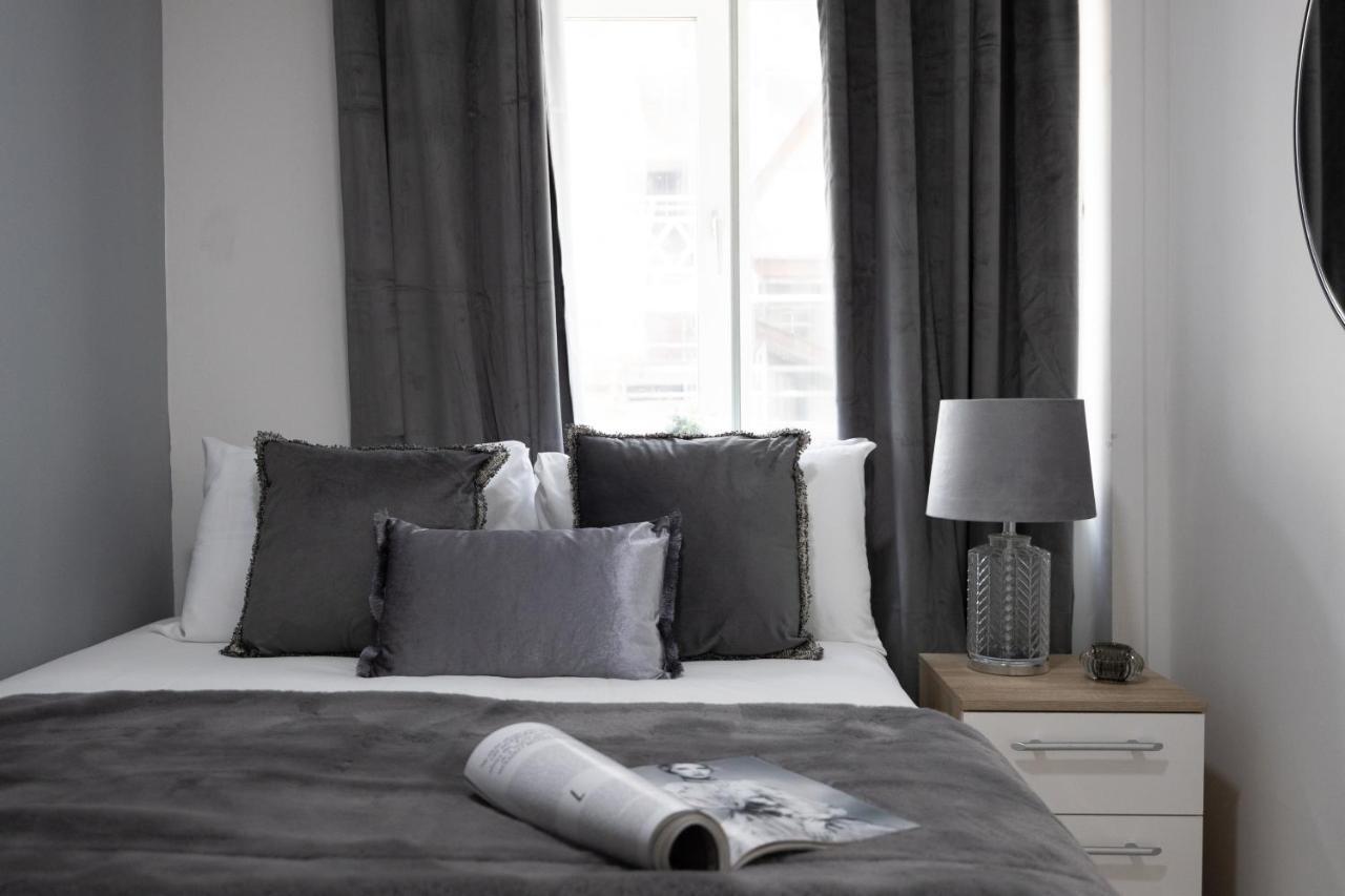 Spacious 4 Bedroom House Next To Kensington Palace 런던 외부 사진