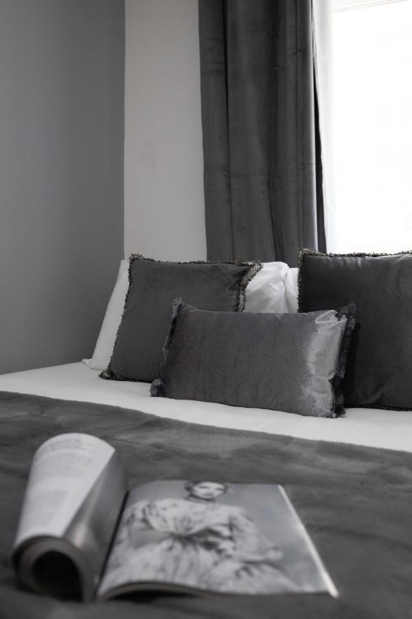Spacious 4 Bedroom House Next To Kensington Palace 런던 외부 사진