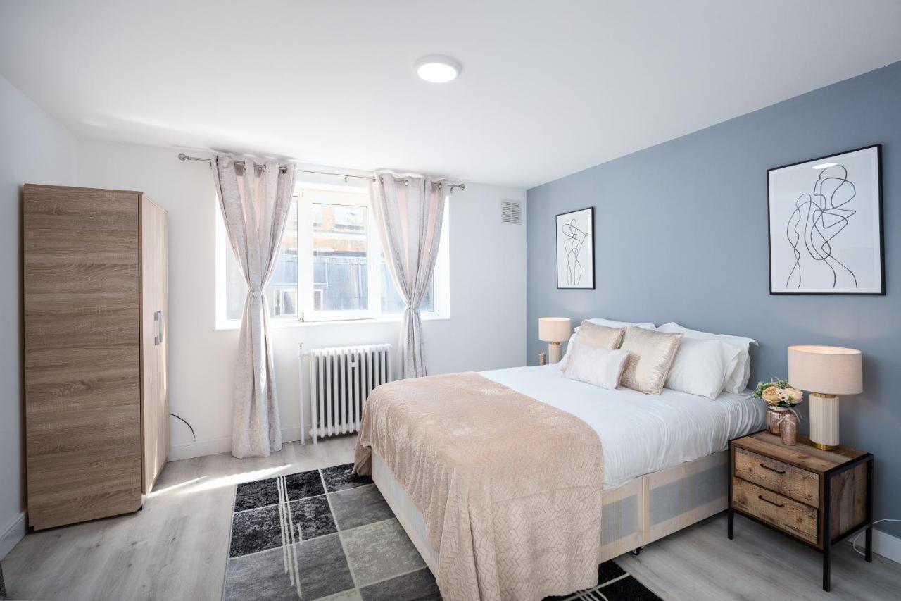 Spacious 4 Bedroom House Next To Kensington Palace 런던 외부 사진