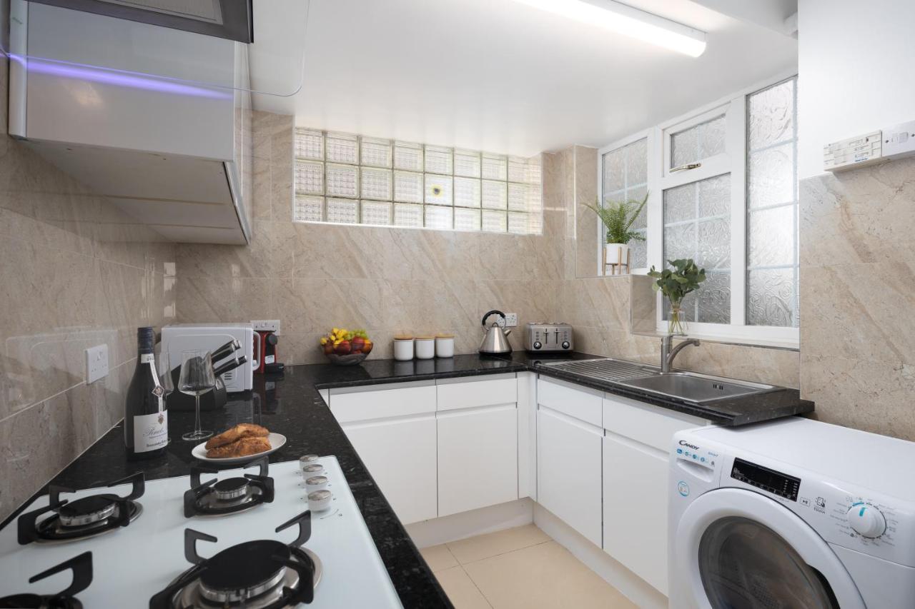 Spacious 4 Bedroom House Next To Kensington Palace 런던 외부 사진